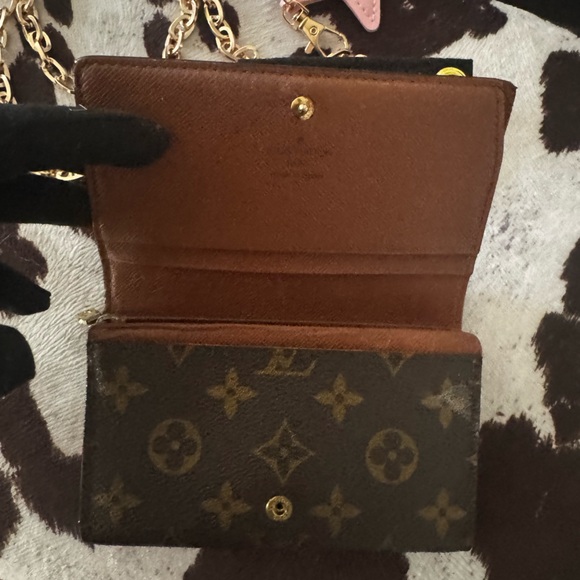 Louis Vuitton Monogram Porte Monnaie
Billets Tresor Bifold Wallet & insert - Picture 6 of 17